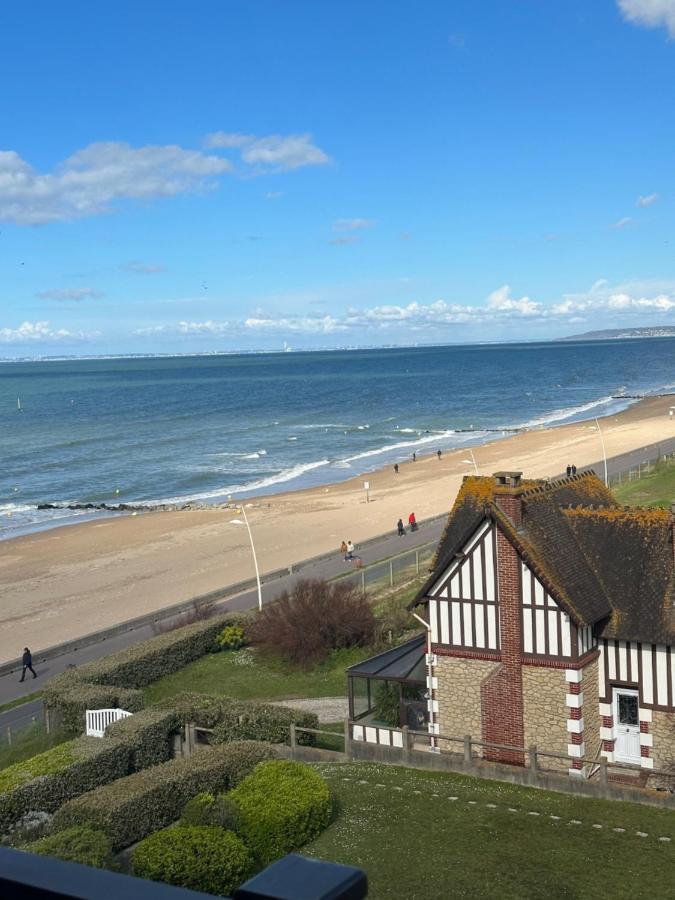 Studio Les Marines - Belle Vue Mer กาบูร์ก ภายนอก รูปภาพ
